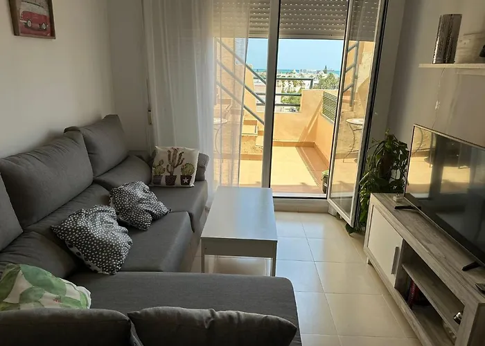 Atico Con Piscina Privada Vistas Al Mar.